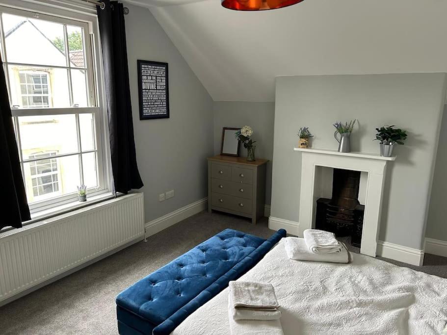Three Storey Clifton Town House Bristol Exterior photo